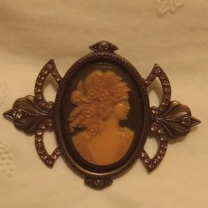 Stunning Sweet Romance signed Vintage pin